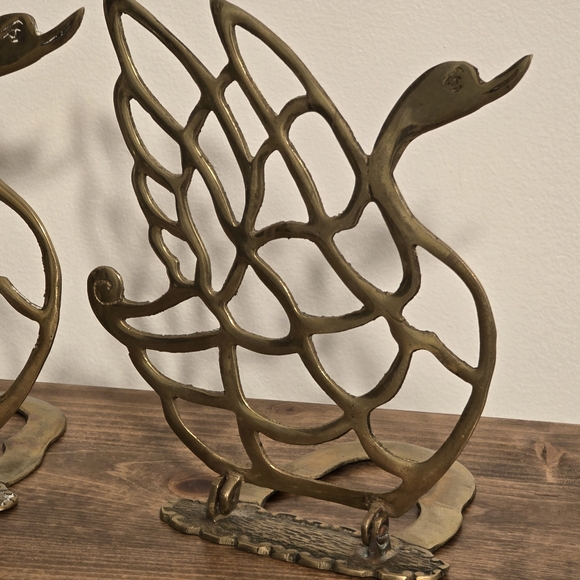 🤩Host Pick❤️Vintage Brass Swan Cut-Out Book Ends Made In Korea - Picture 6 of 13